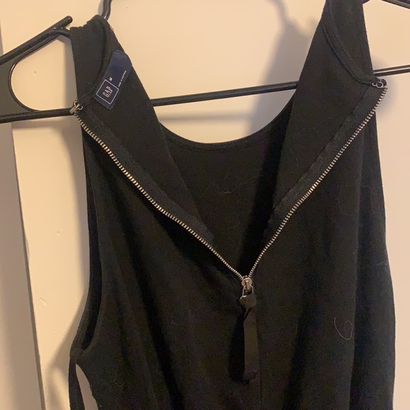 Black dress - Picture 3 of 4